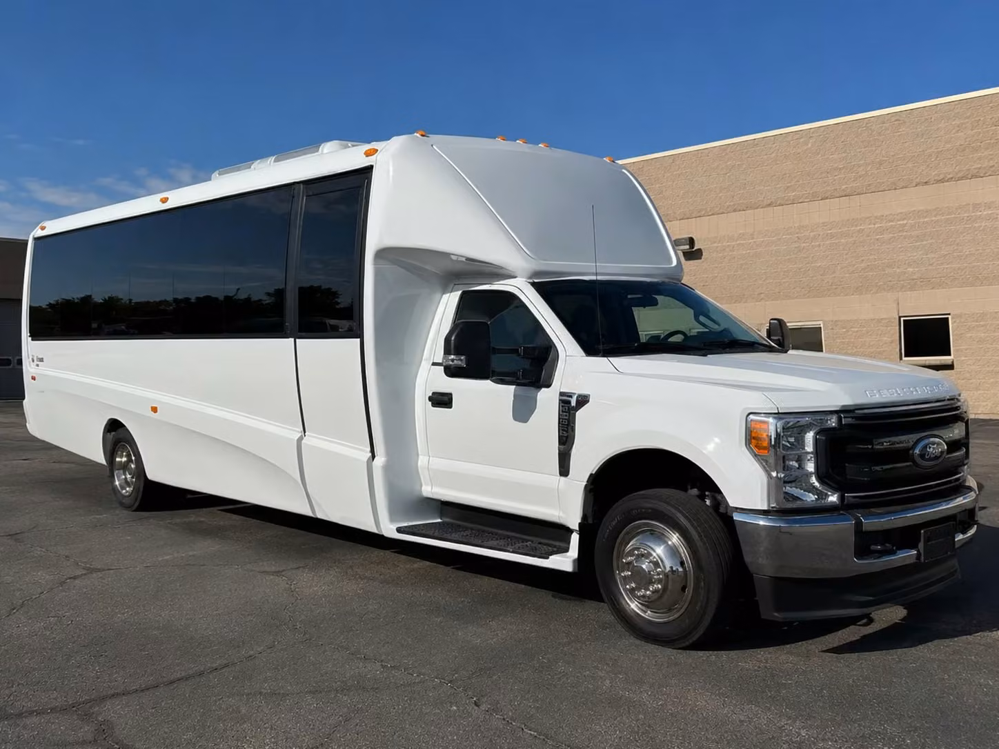 book a minibus or charter bus for spokane valley stem and planetarium field trips